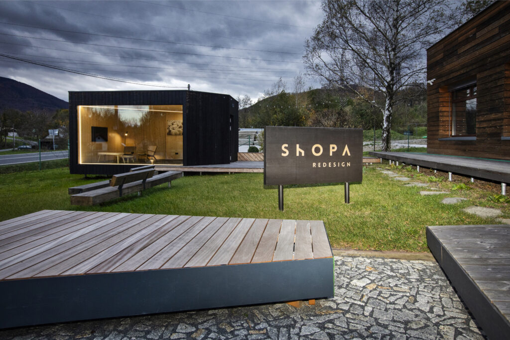02.11.23. Trojanovice, Valoverda friends, Shopa design