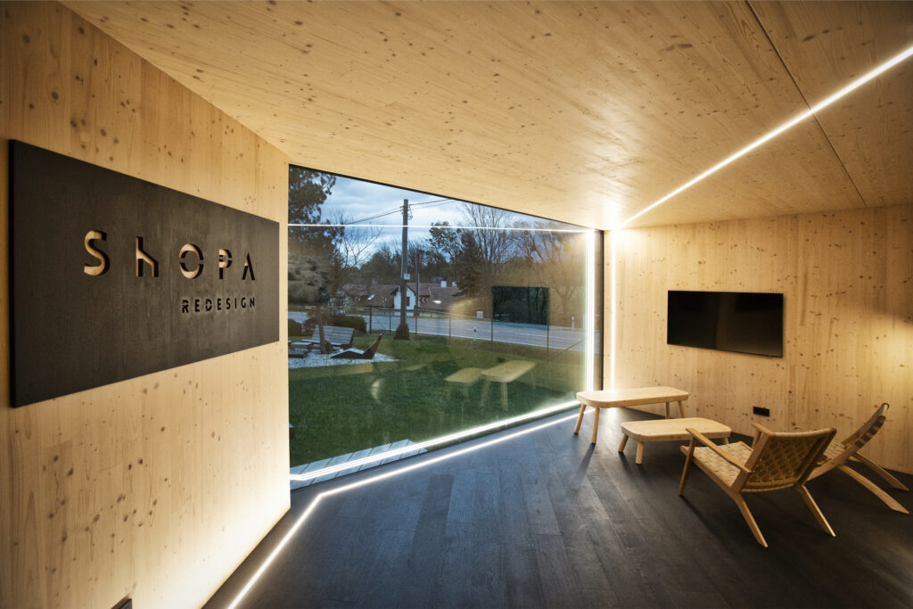 02.11.23. Trojanovice, Valoverda friends, Shopa design
